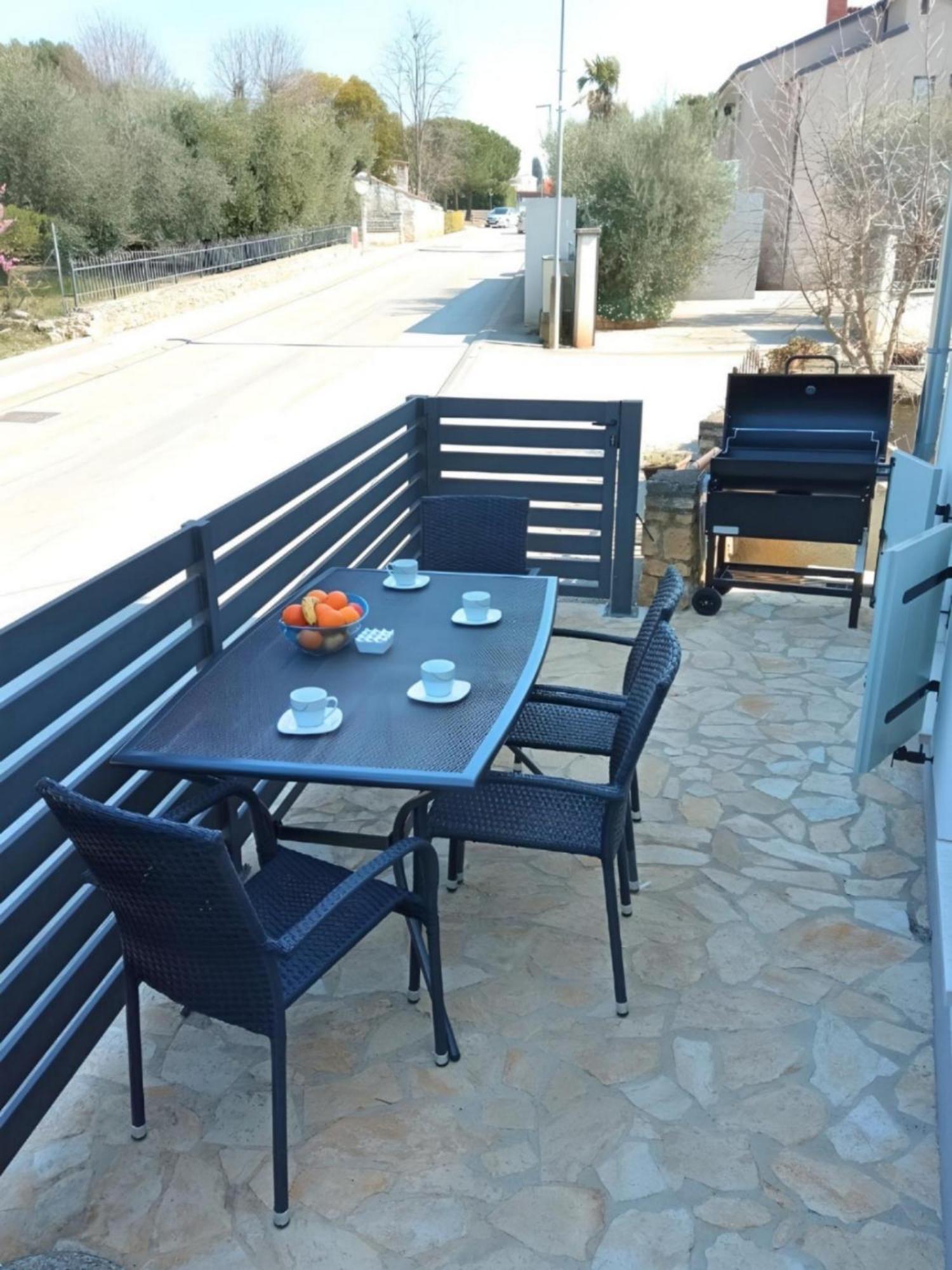 Apartment Valentino Tar-Vabriga Exterior photo